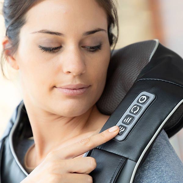 Shiatsu masažer sa grejačima